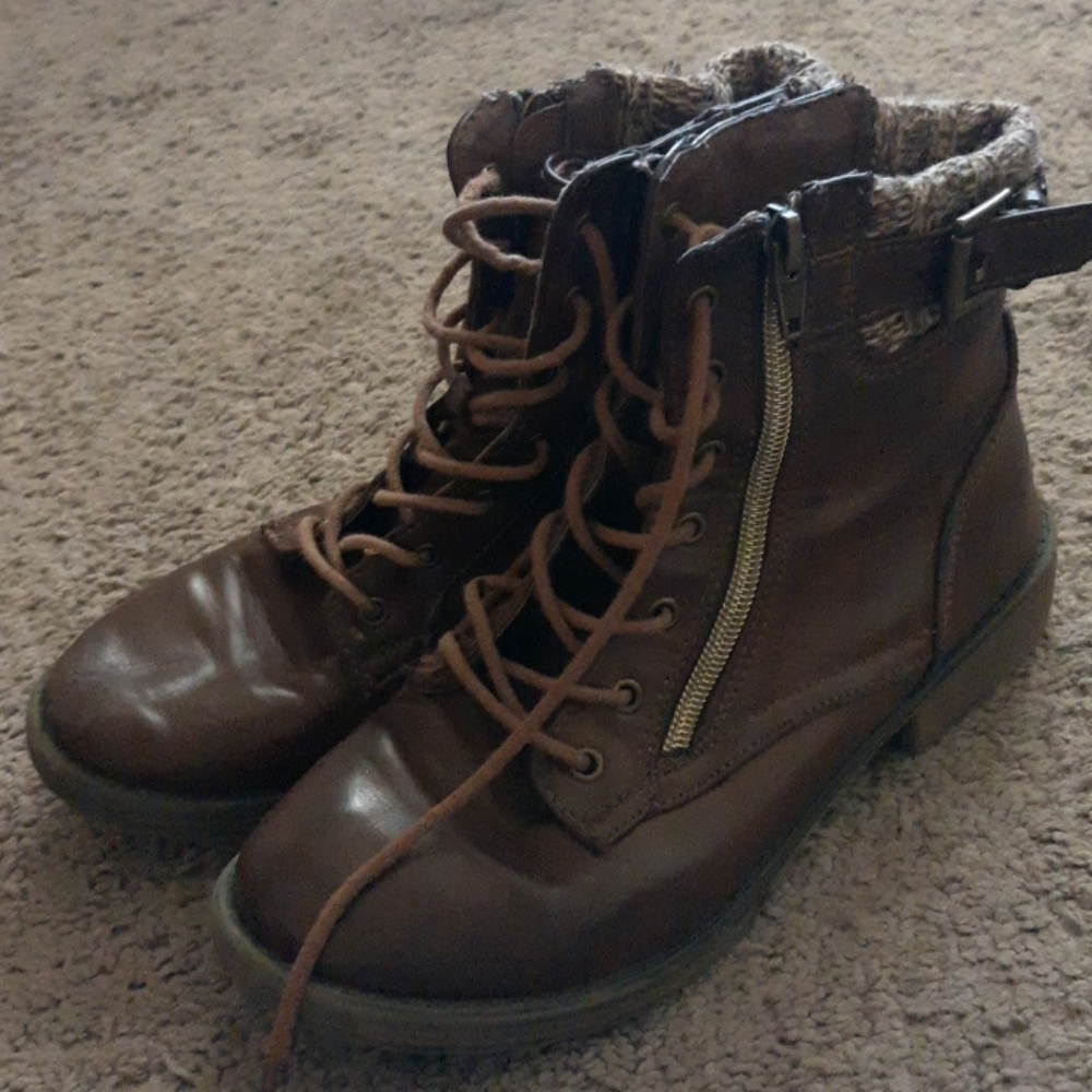 Girls Boots